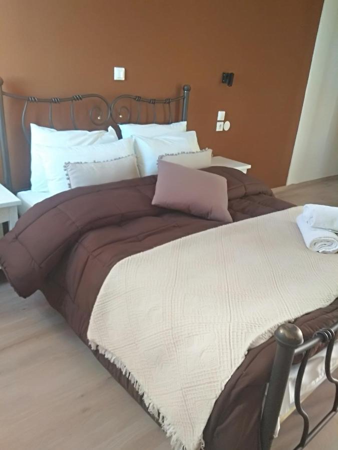 Karavos Hotel Portariá Esterno foto