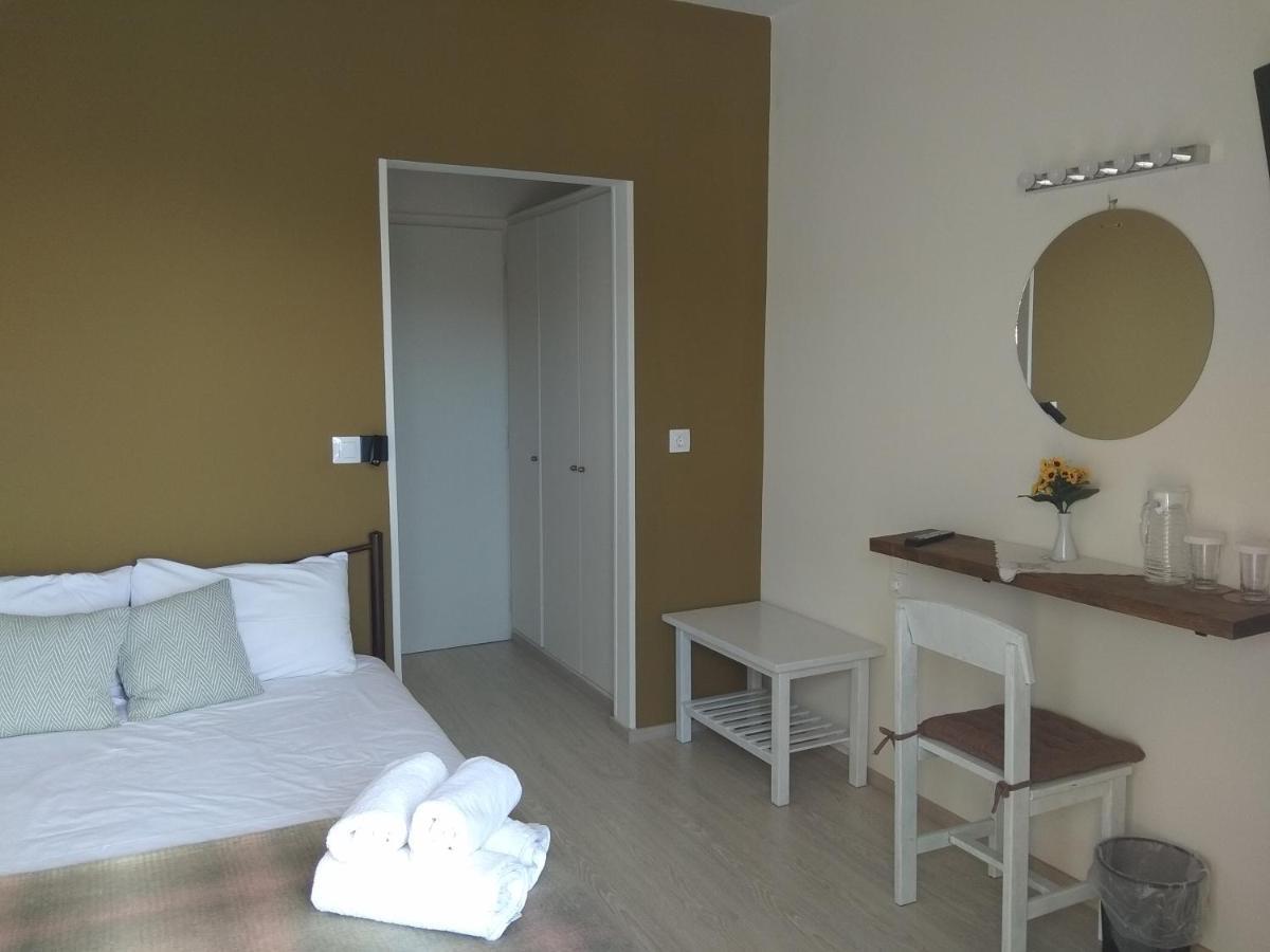 Karavos Hotel Portariá Esterno foto