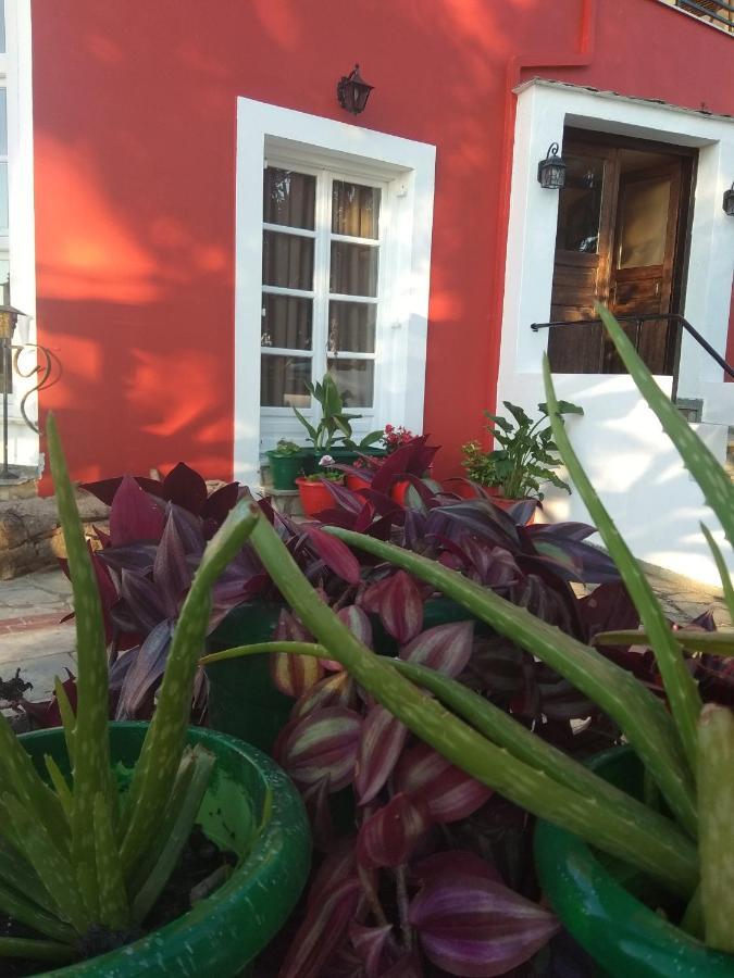 Karavos Hotel Portariá Esterno foto
