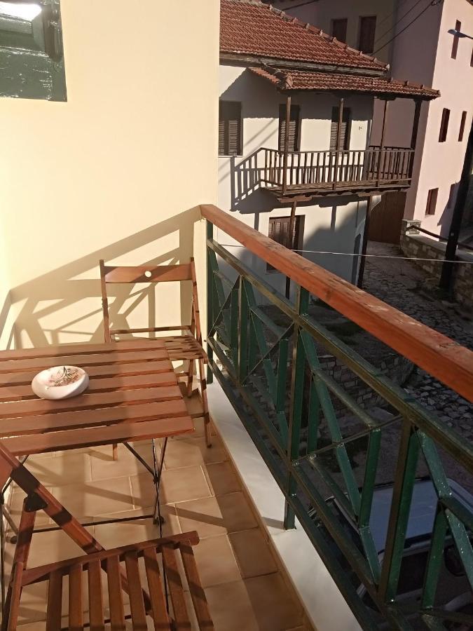 Karavos Hotel Portariá Esterno foto
